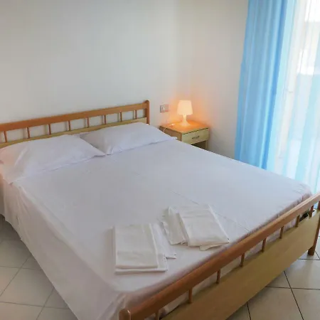 Locazione Turistica Green Bay-6 * פינטו